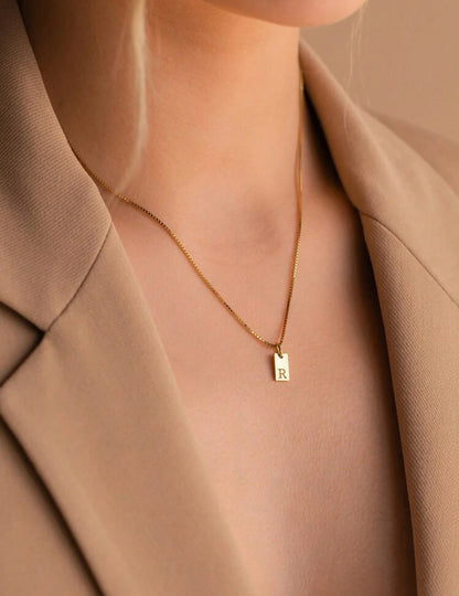 Gegrafeerde Initialen Ketting