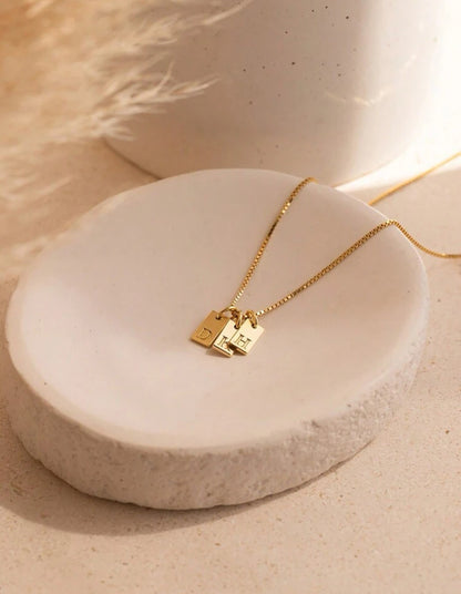 Gegrafeerde Initialen Ketting