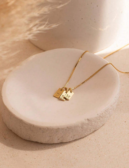 Gegrafeerde Initialen Ketting